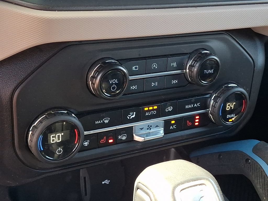 Used 2023 Ford Bronco Wildtrak AWD/4WD image 19