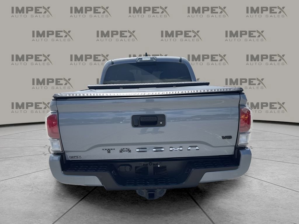 Used 2021 Toyota Tacoma TRD Sport AWD/4WD image 4
