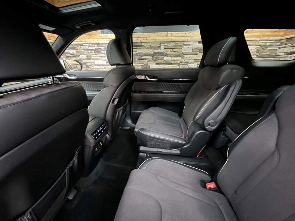 Used 2025 Hyundai Palisade Calligraphy image 31
