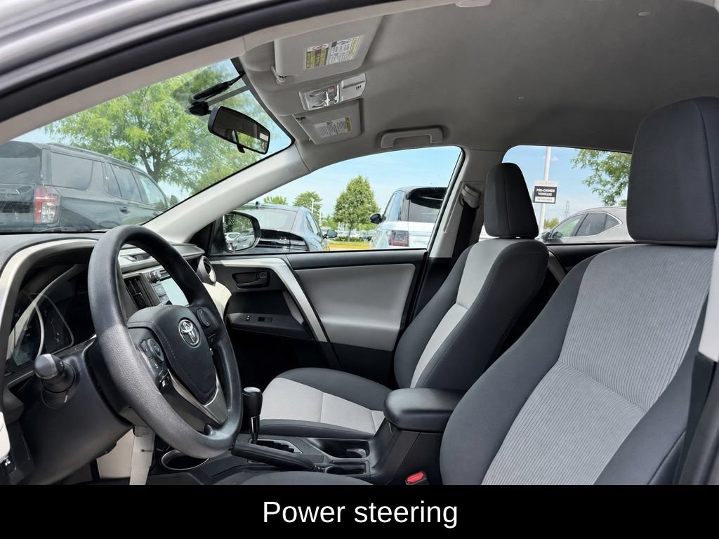 Used 2015 Toyota RAV4 LE AWD/4WD image 7