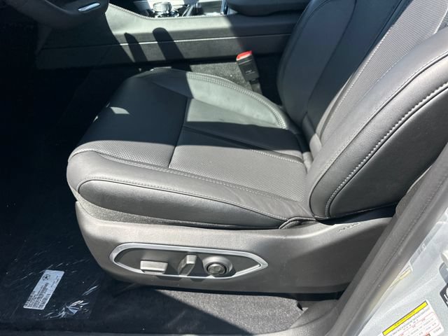 New 2026 Jeep Grand Wagoneer Limited AWD/4WD image 11