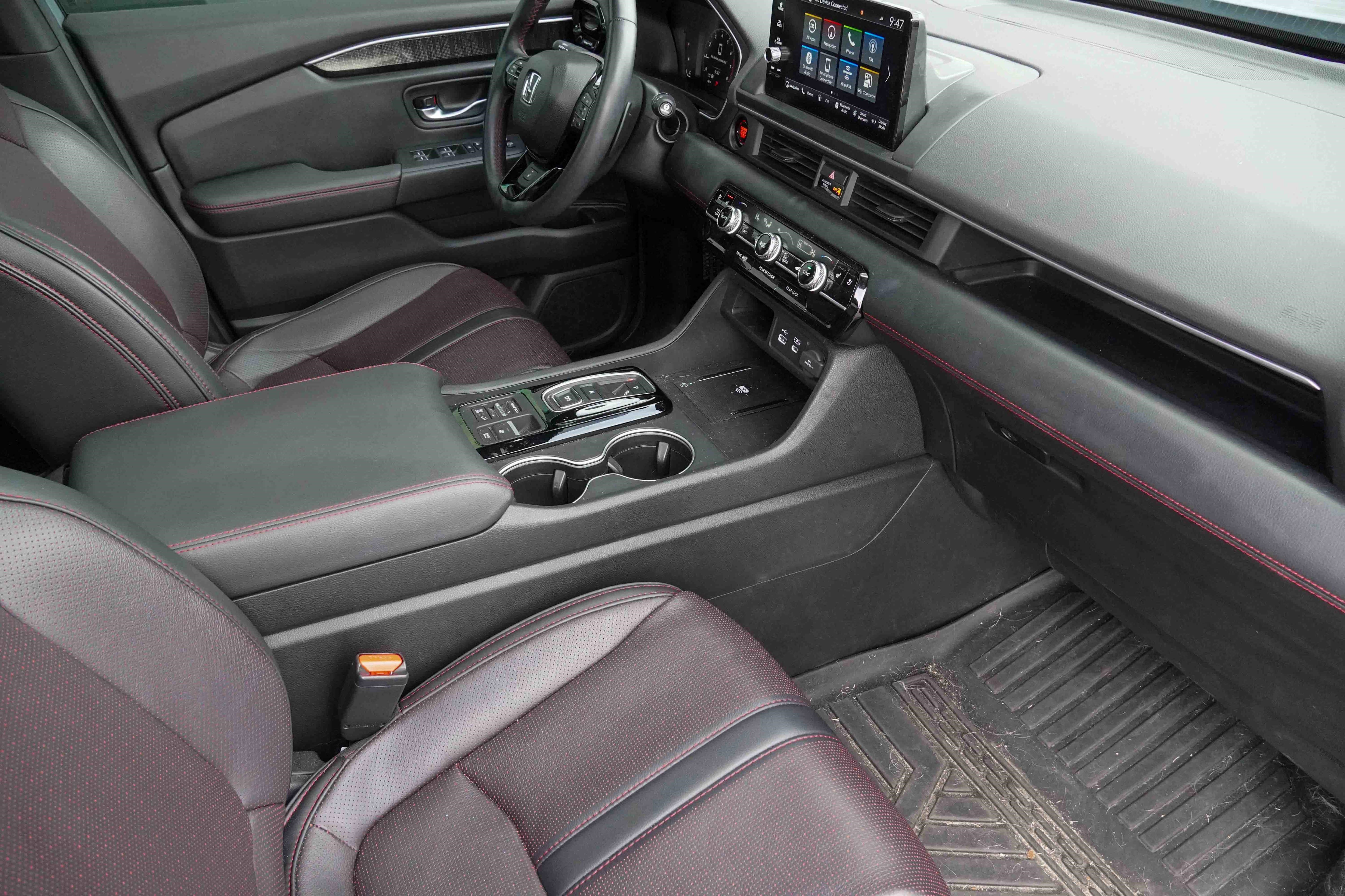 Used 2025 Honda Pilot Black Edition image 10