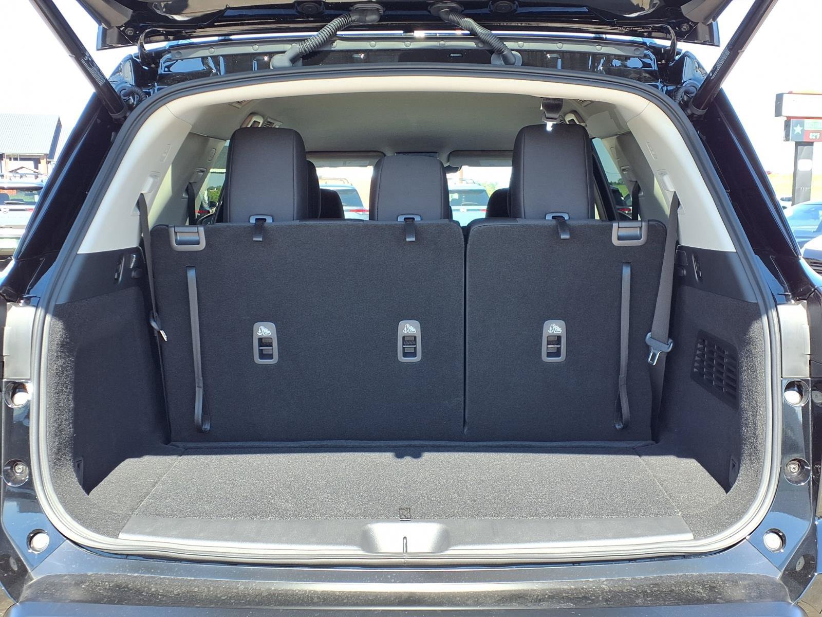 New 2026 Nissan Pathfinder SV FWD image 12