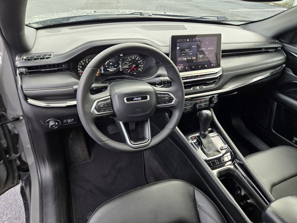 Used 2023 Jeep Compass Altitude image 13