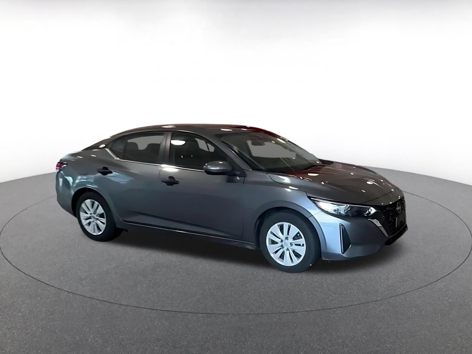 Used 2025 Nissan Sentra S FWD video 2