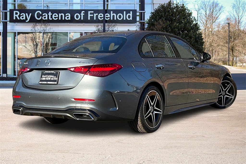 Used 2024 Mercedes-Benz C 300 4MATIC Sedan image 2