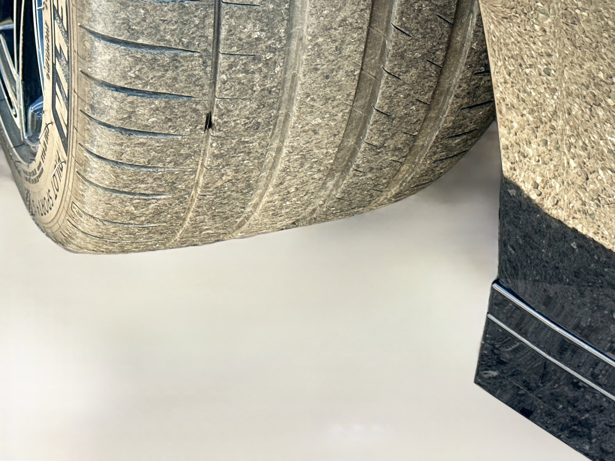 Used 2023 BMW M4 xDrive Competition image 41