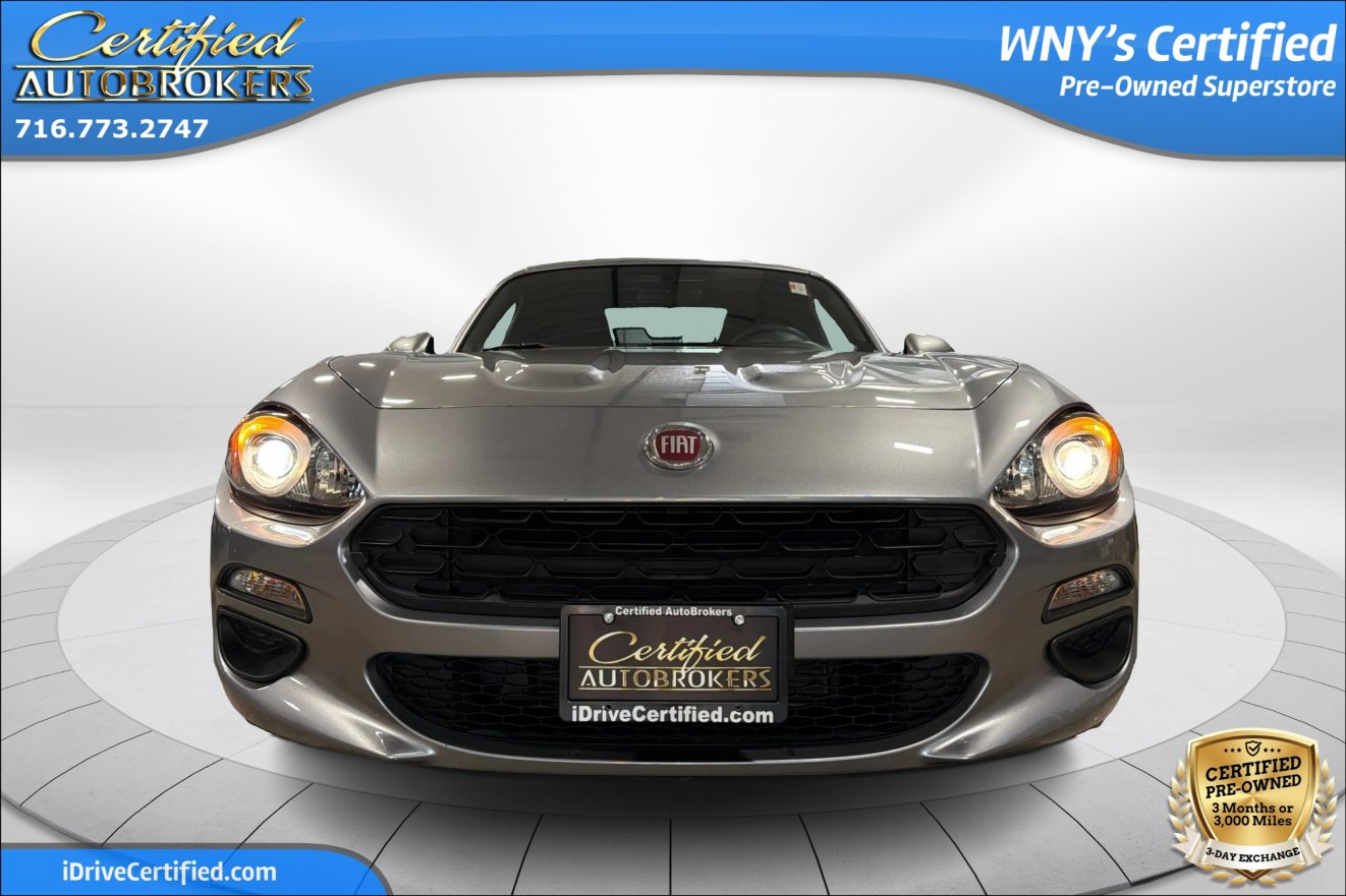Used 2017 FIAT 124 Spider Classica RWD image 2