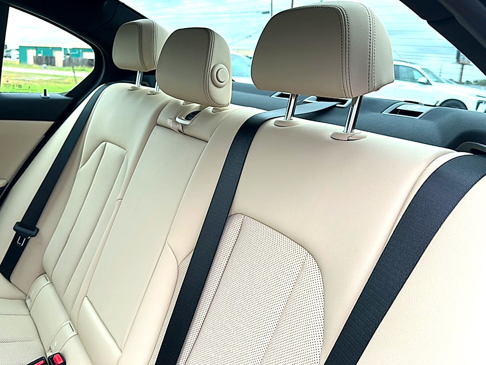 New 2026 BMW 330i Sedan w/ Premium Package RWD image 17