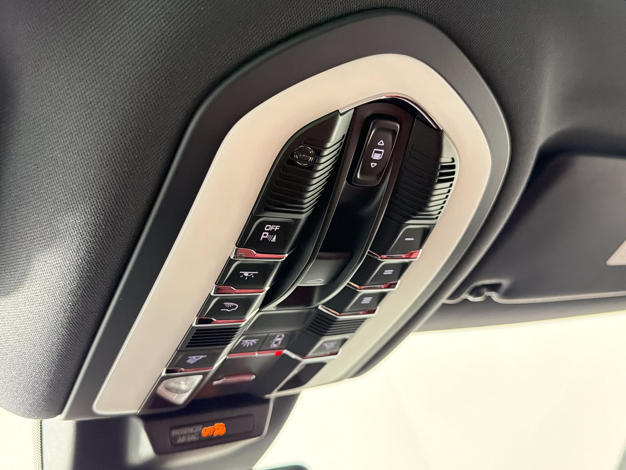 New 2026 Porsche Macan S AWD/4WD image 18