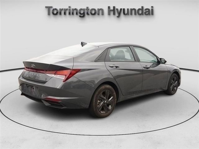 Certified 2023 Hyundai Elantra SEL image 7