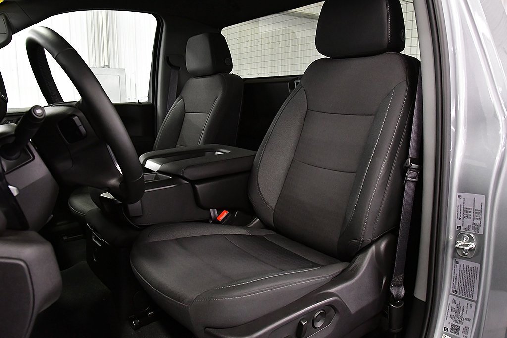 Used 2025 Chevrolet Silverado 2500 LT w/ Convenience Package image 30
