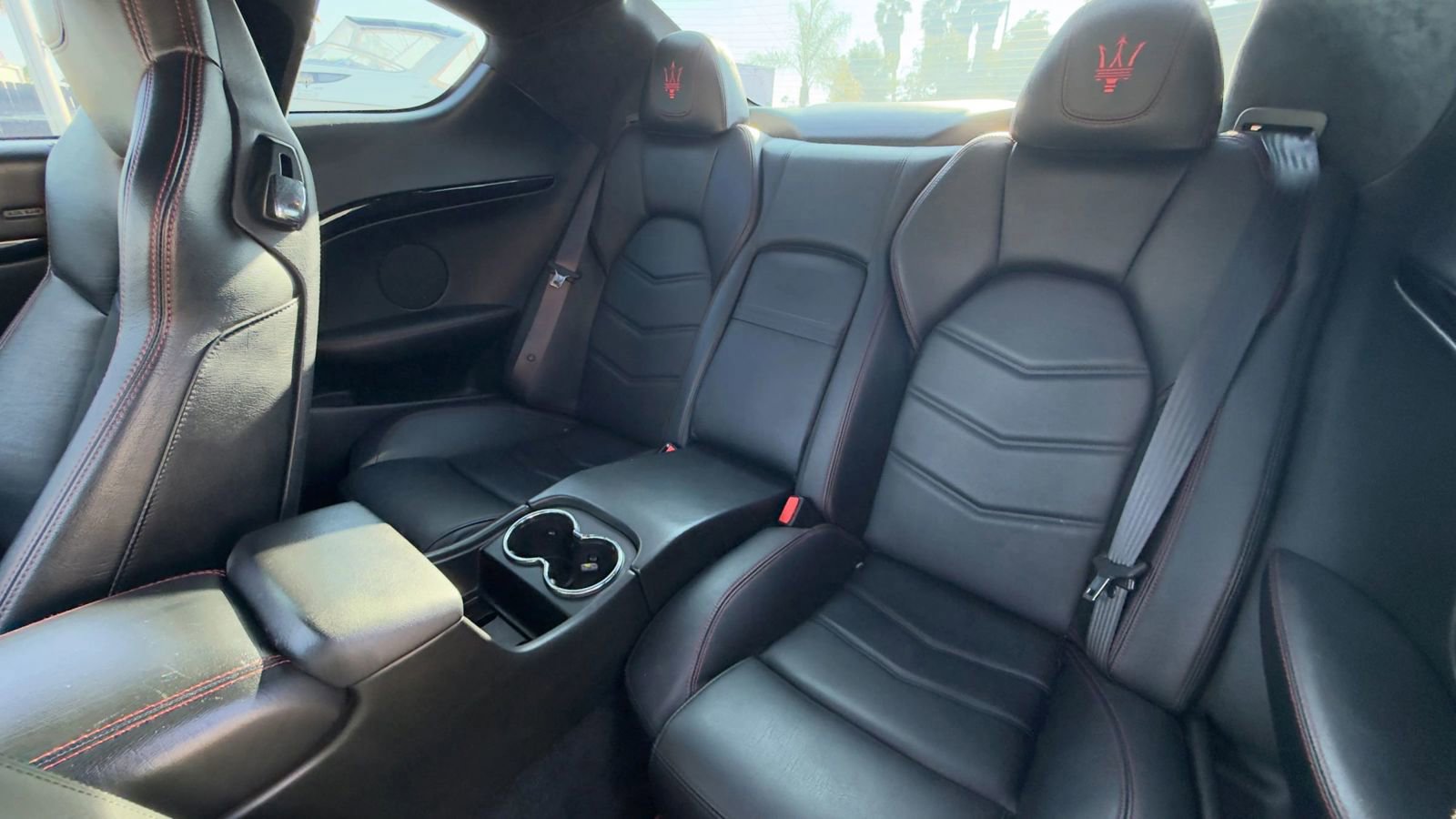 Used 2014 Maserati GranTurismo Sport image 28