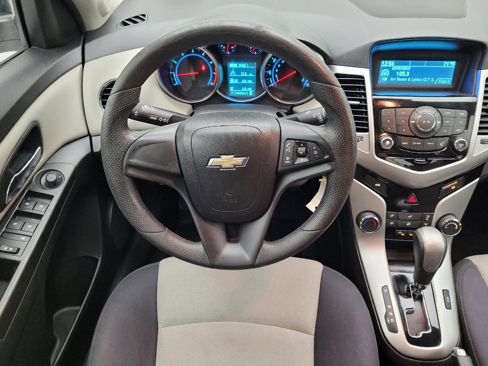 Used 2015 Chevrolet Cruze LS FWD image 22
