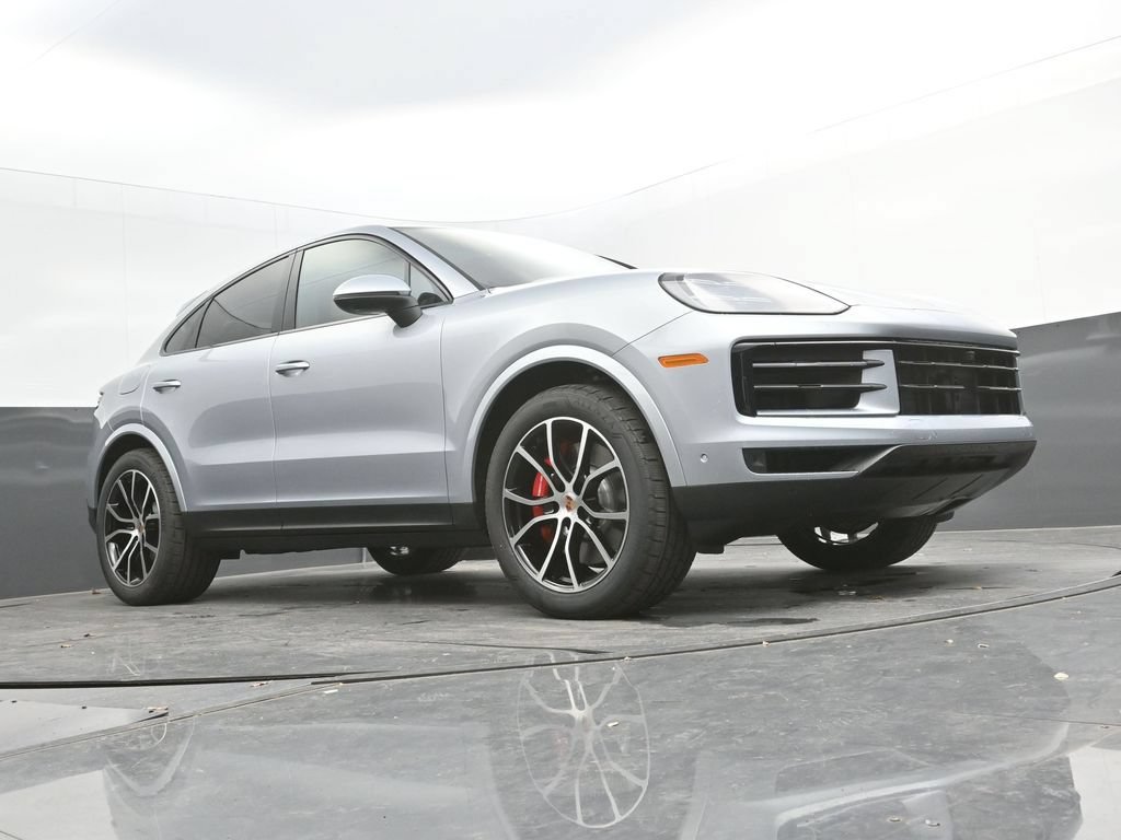 Certified 2026 Porsche Cayenne S AWD/4WD image 17