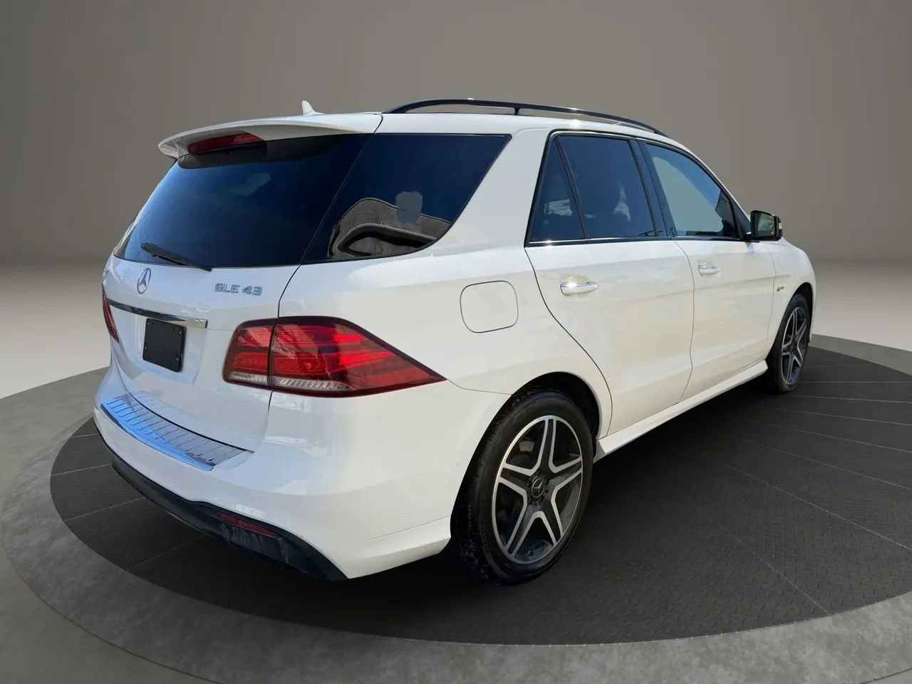 Used 2018 Mercedes-Benz GLE 43 AMG 4MATIC image 5