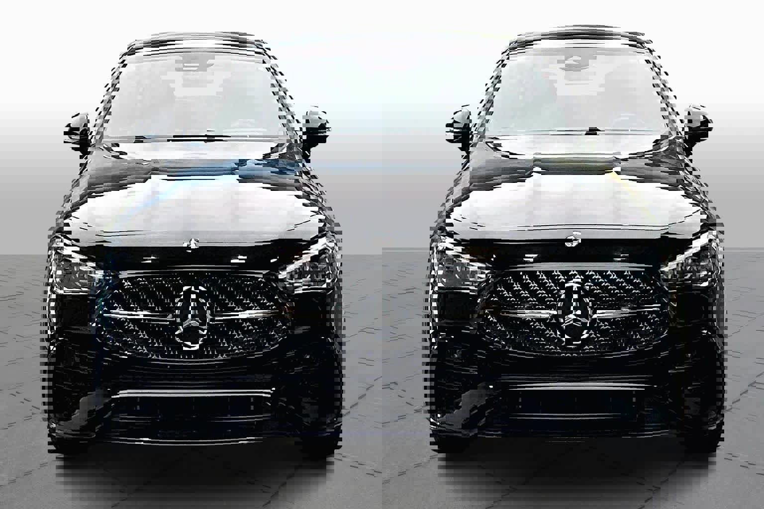 Used 2024 Mercedes-Benz CLE 300 4MATIC Coupe image 4