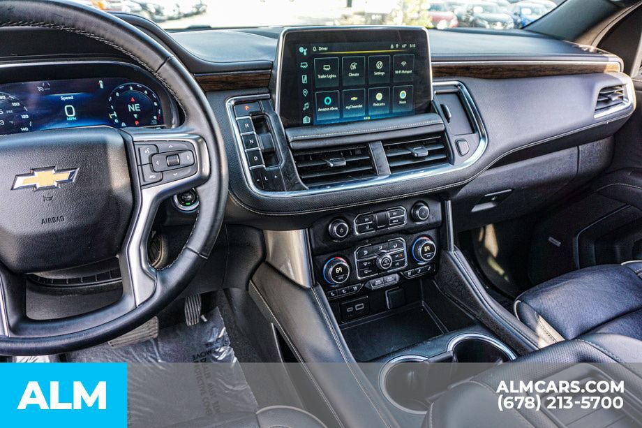Used 2024 Chevrolet Suburban Premier RWD image 34