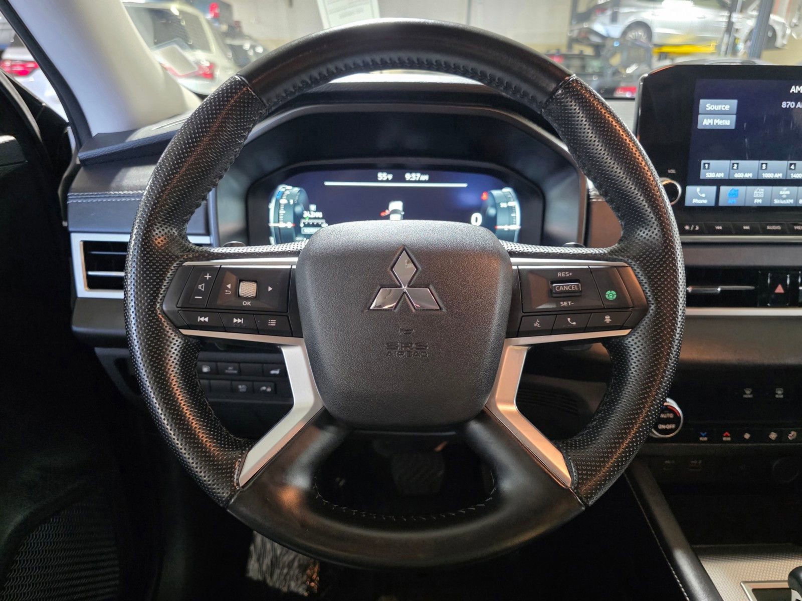 Used 2024 Mitsubishi Outlander SEL image 31