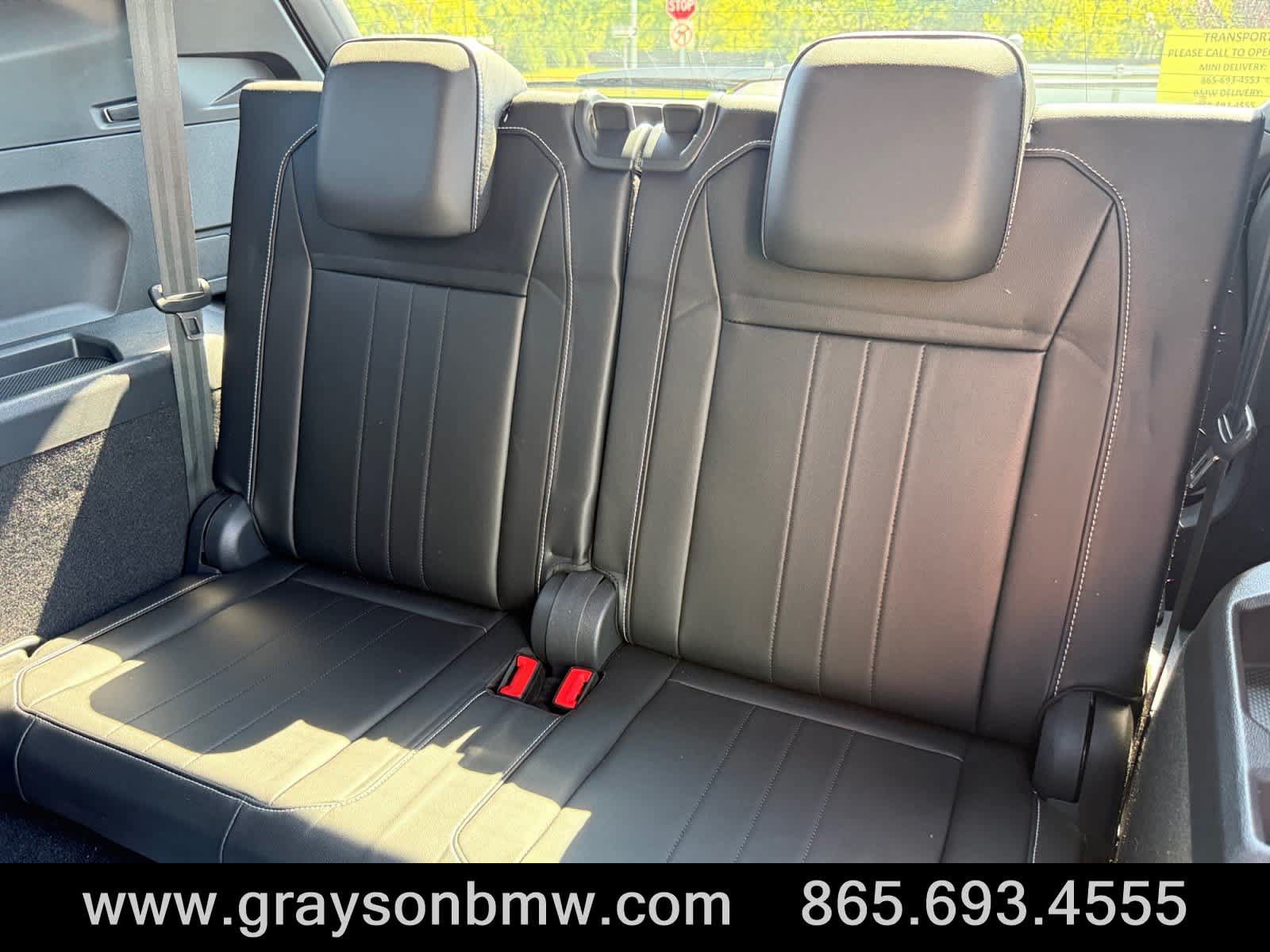 Used 2024 Volkswagen Tiguan SE R-Line FWD image 19