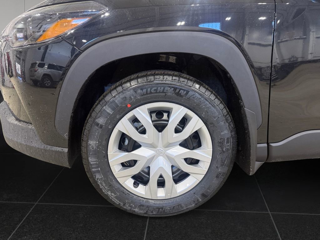 Used 2026 Toyota Corolla Cross L image 34