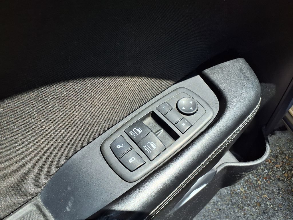 Used 2021 Dodge Challenger SXT RWD image 20