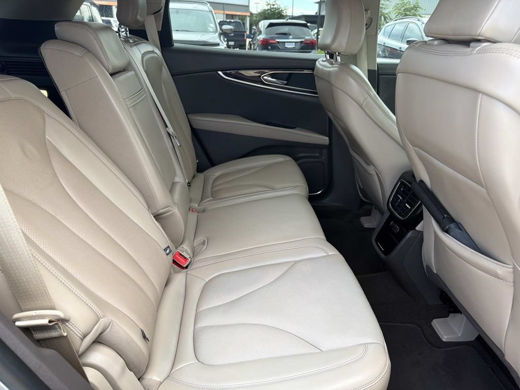 Certified 2023 Lincoln Nautilus Reserve FWD image 10