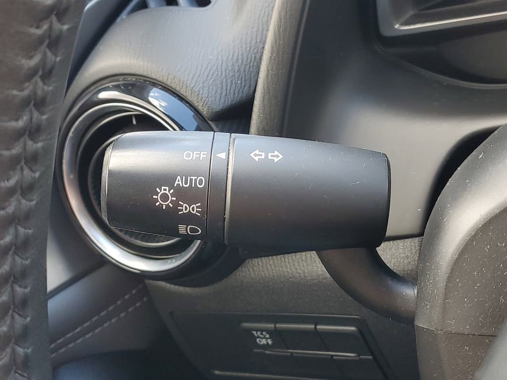 Used 2019 MAZDA CX-3 Touring w/ Preferred Equipment Package AWD/4WD image 18