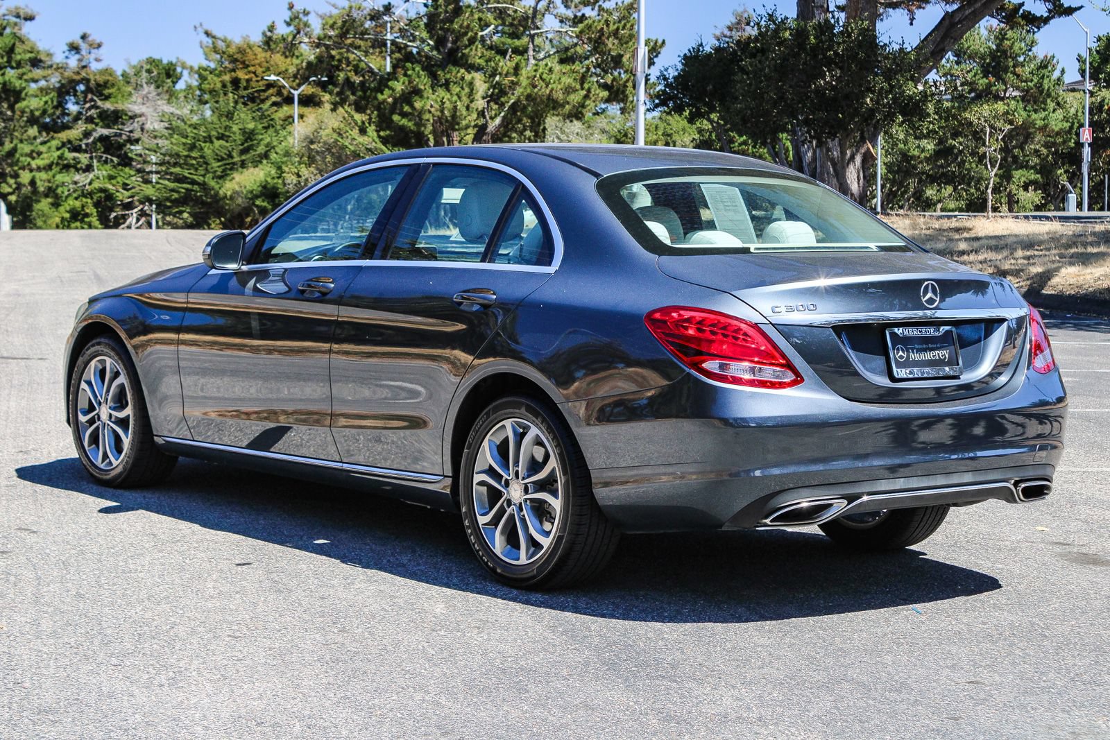 Used 2015 Mercedes-Benz C 300 Sedan image 6
