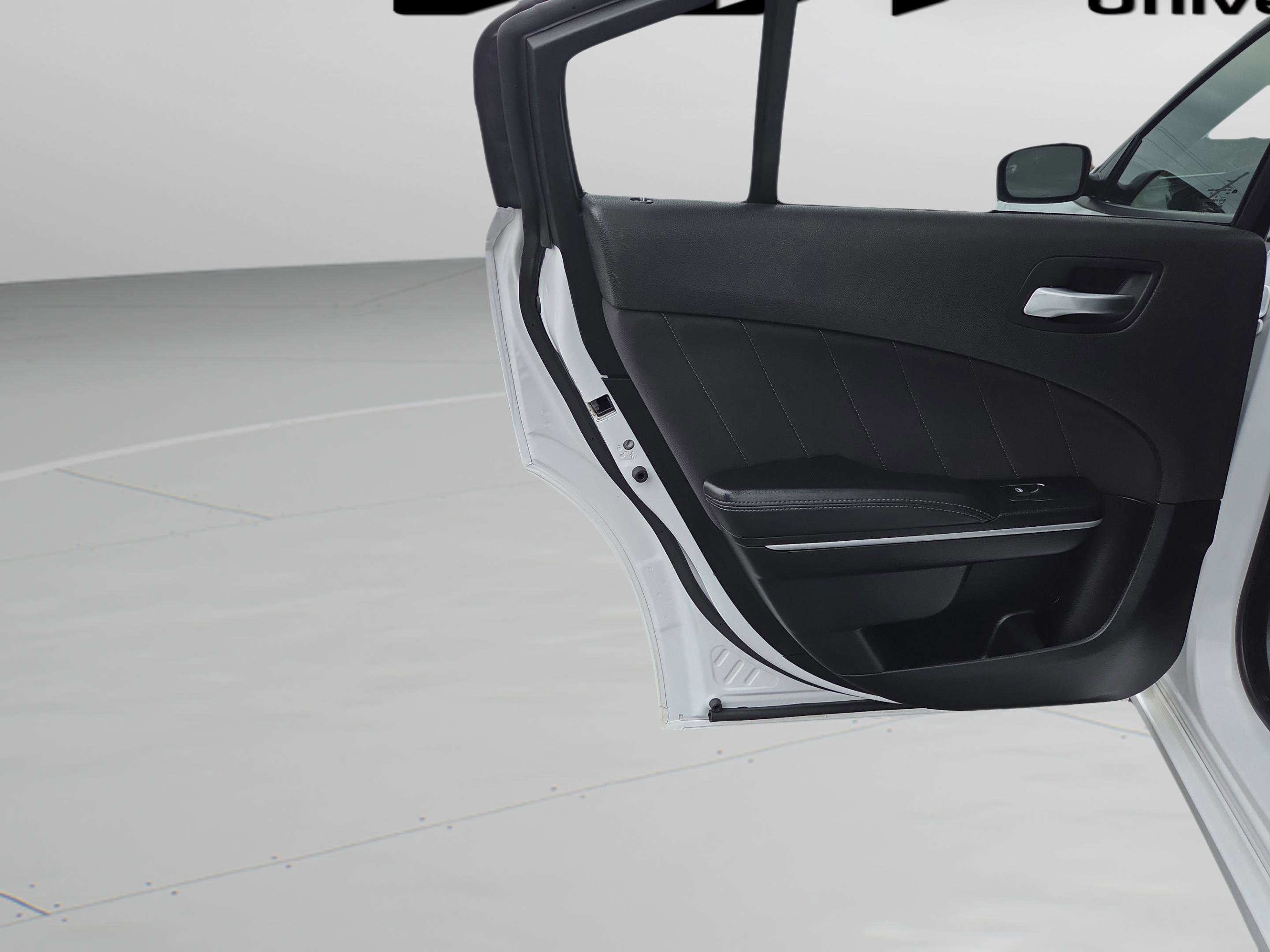 Used 2023 Dodge Charger SXT image 29
