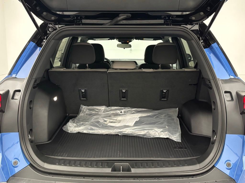 New 2026 GMC Terrain Elevation w/ Black Edition image 8