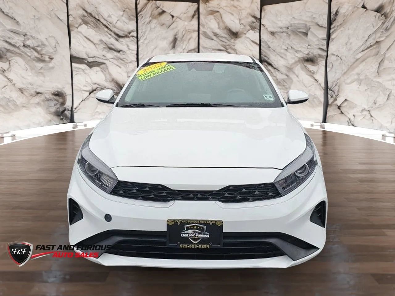 Used 2023 Kia Forte LXS image 2