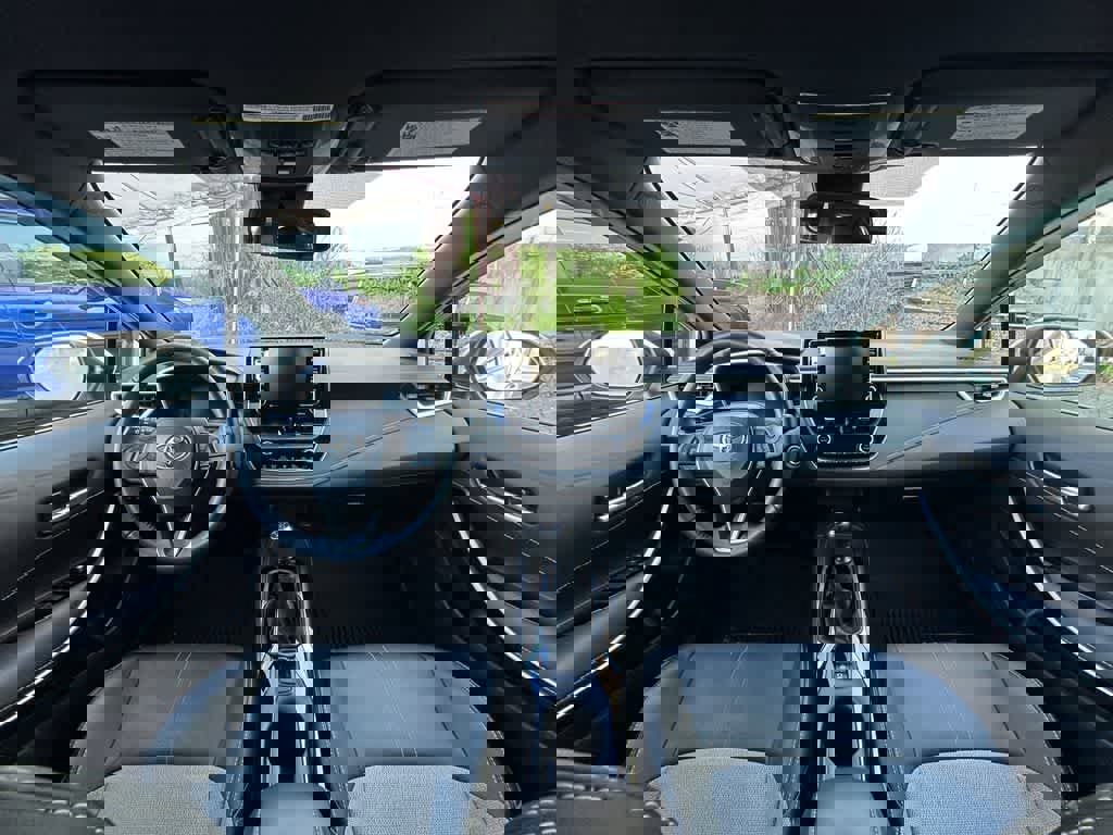 Used 2021 Toyota Corolla XSE image 10