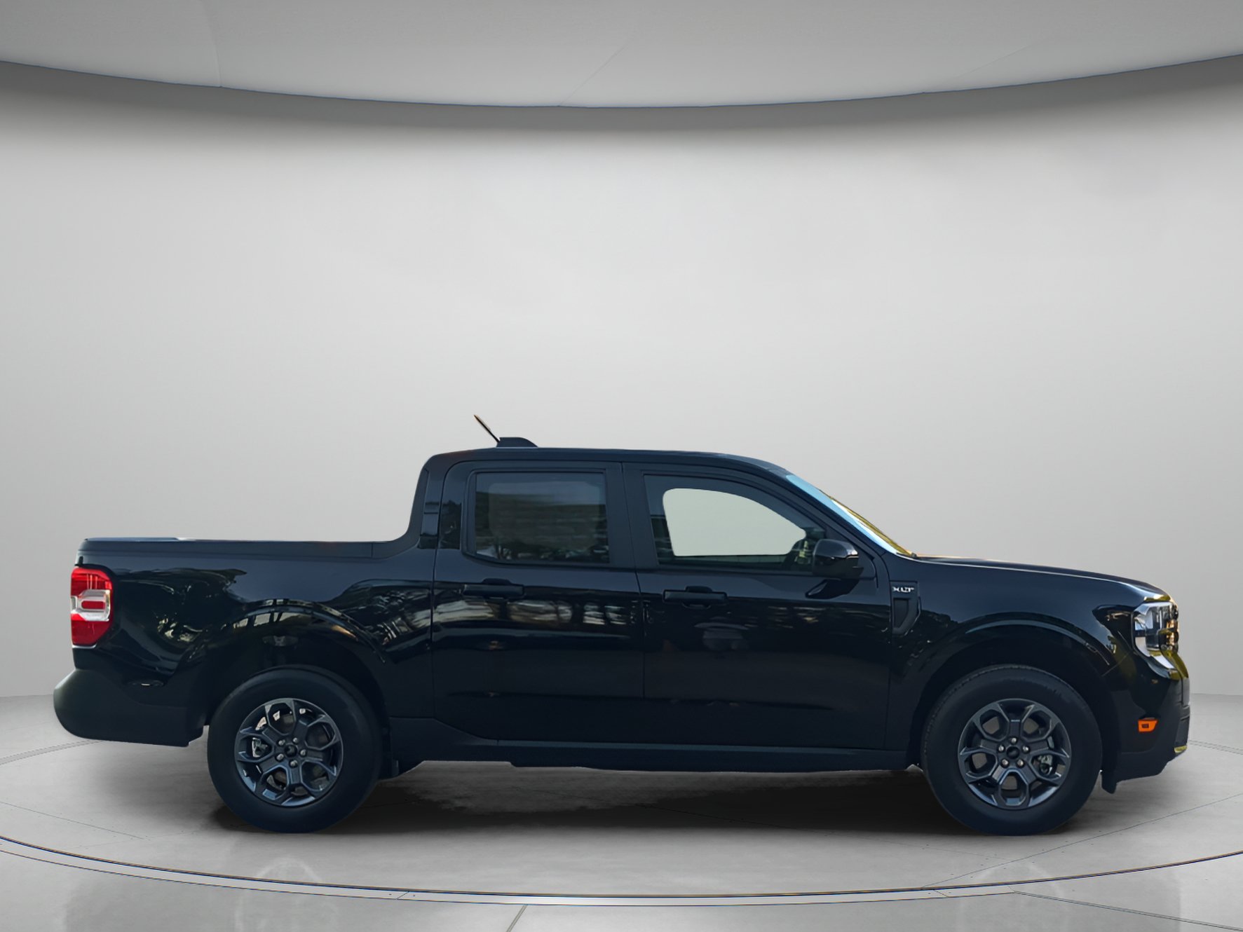 New 2026 Ford Maverick XLT w/ XLT Luxury Package FWD image 42