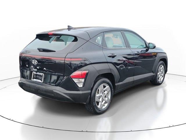 Used 2025 Hyundai Kona SE image 4