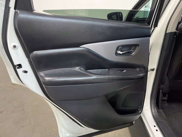 Used 2023 Nissan Murano SV AWD/4WD image 20