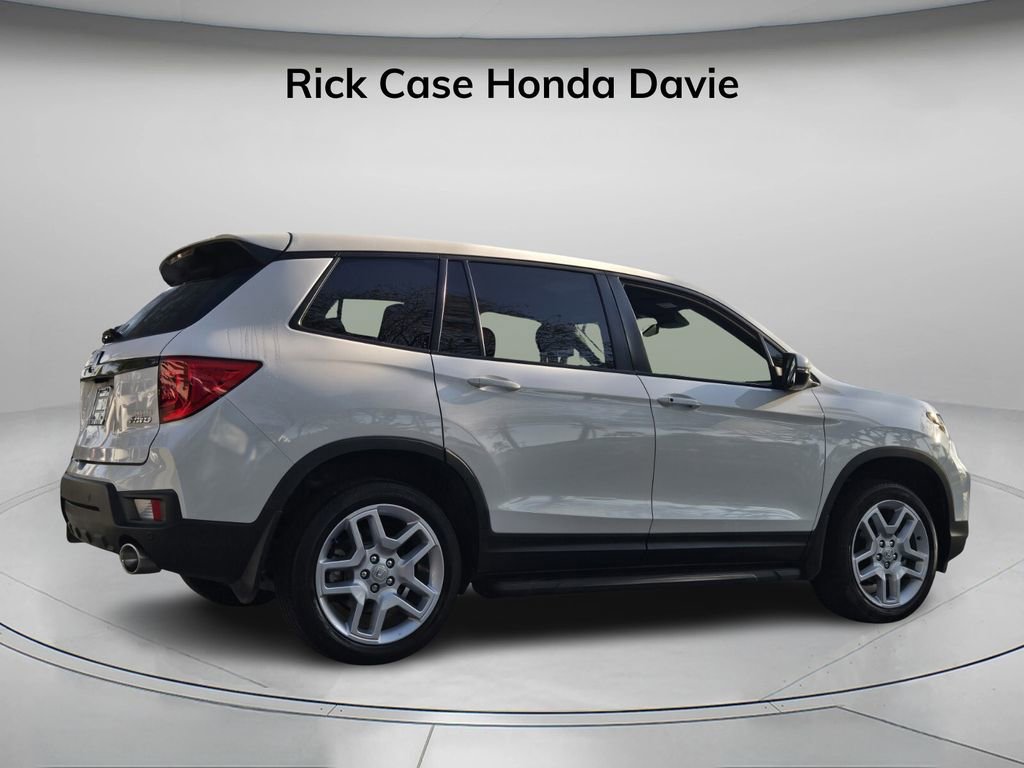 Certified 2024 Honda Passport EX-L image 6