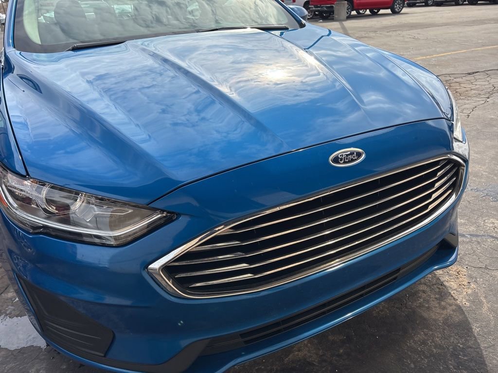 Used 2020 Ford Fusion SE image 5