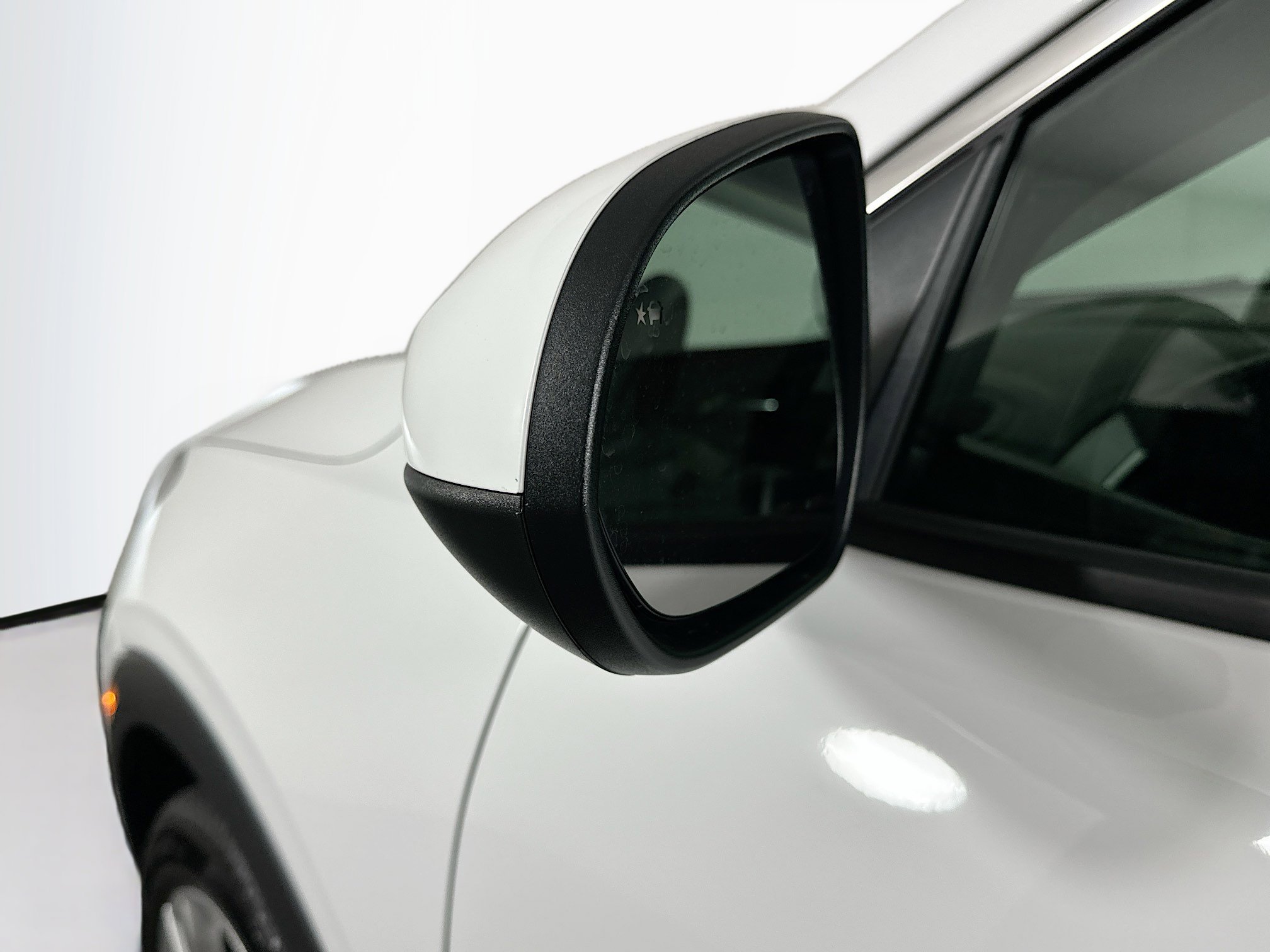 Used 2025 Buick Encore GX Preferred image 16