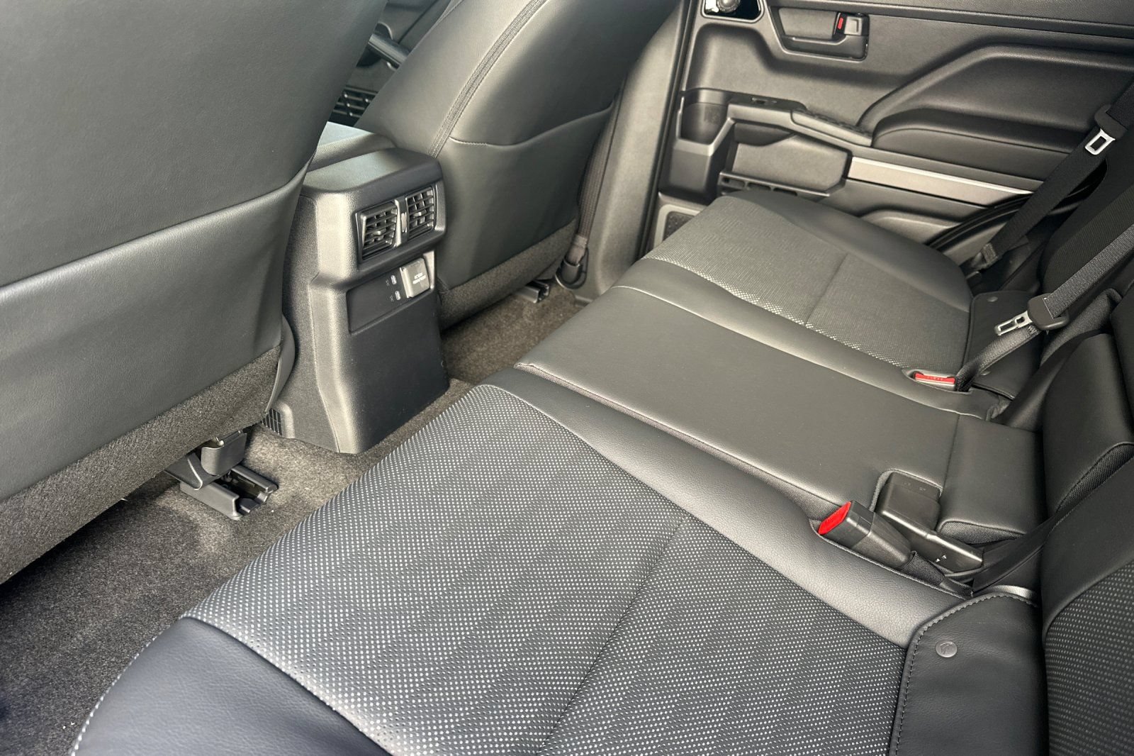 New 2025 Toyota 4Runner TRD Sport Premium AWD/4WD image 13