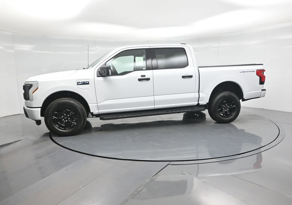 New 2025 Ford F150 Lightning XLT image 30