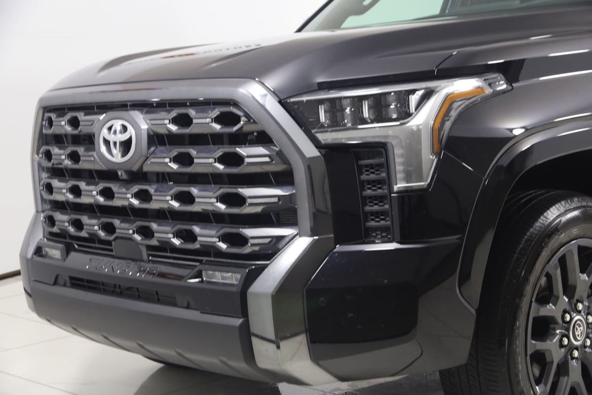 Used 2023 Toyota Tundra Platinum AWD/4WD image 50