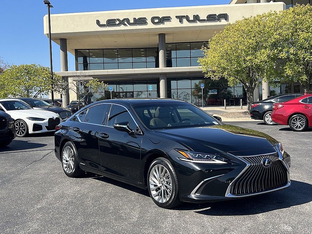 Certified 2021 Lexus ES 300h Ultra Luxury