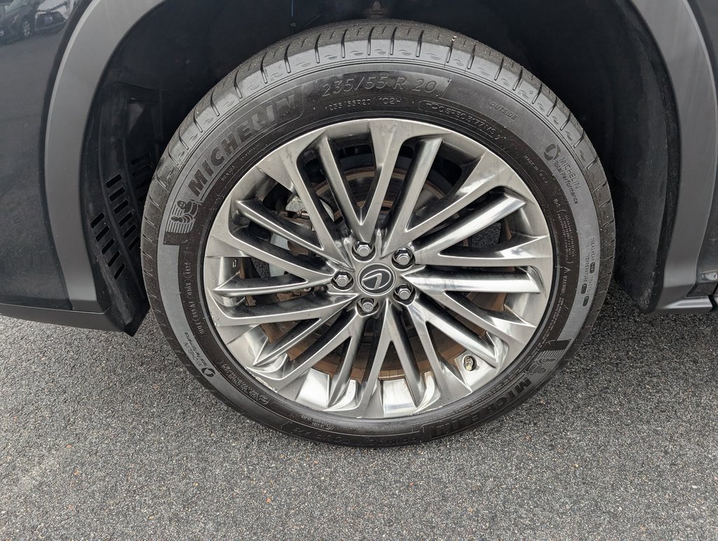 Used 2022 Lexus RX 450hL Luxury image 12