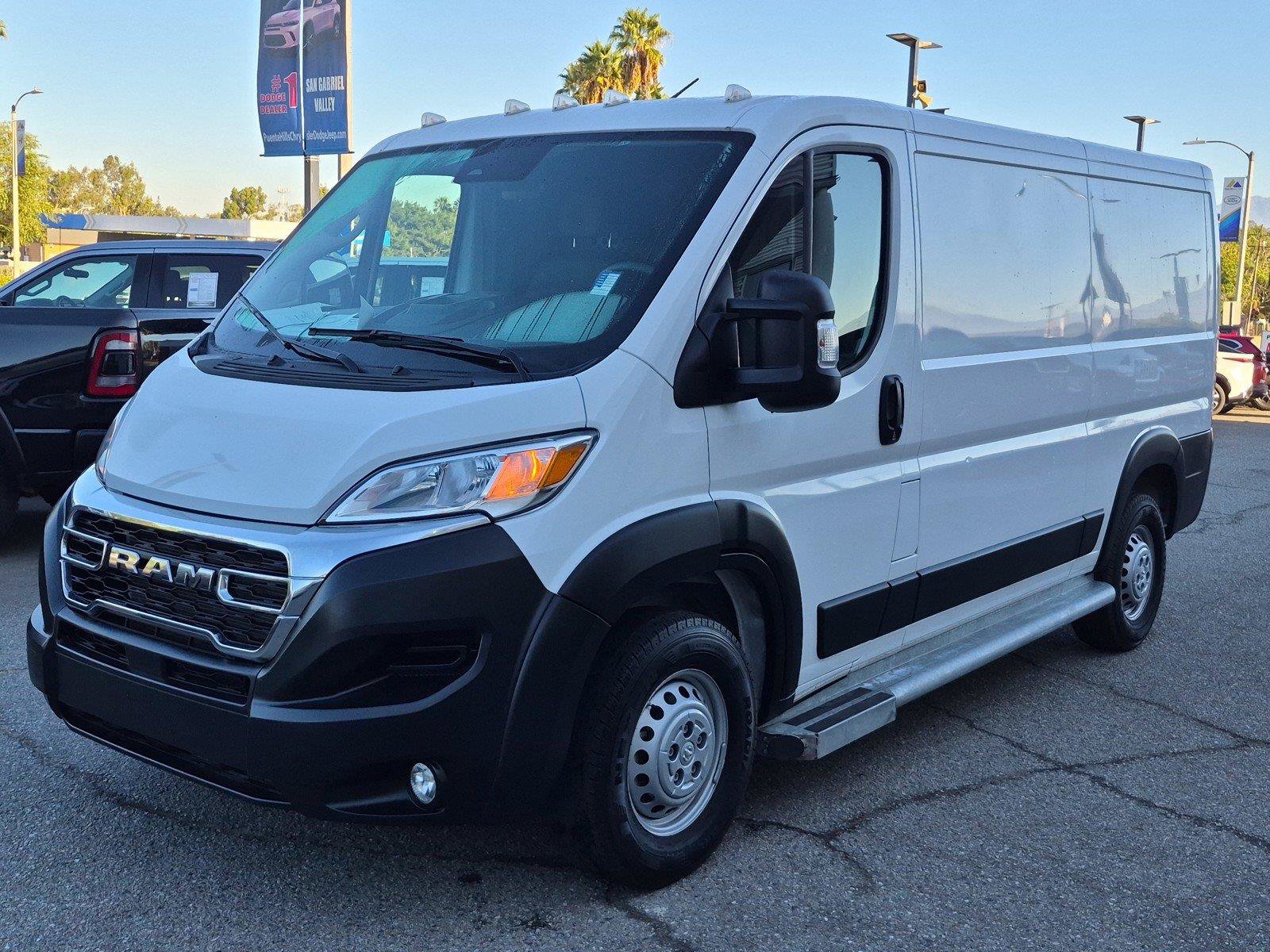 Used 2025 RAM ProMaster 2500 w/ U-Haul Equipment Group FWD image 3