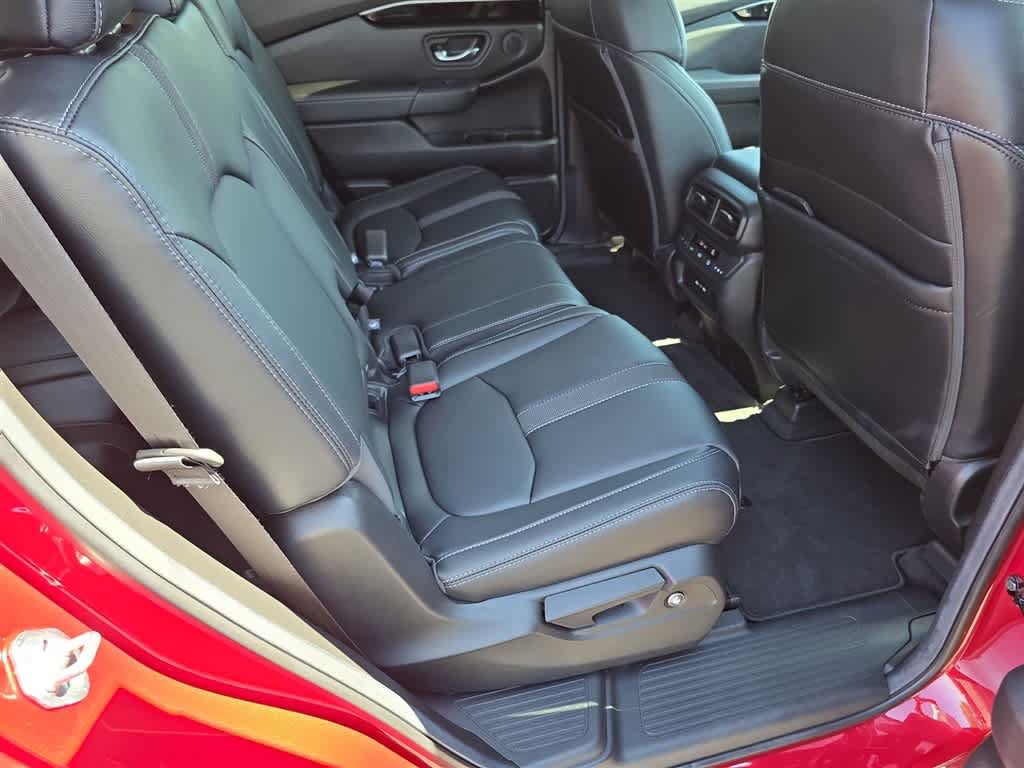 Certified 2025 Honda Pilot EX-L image 14