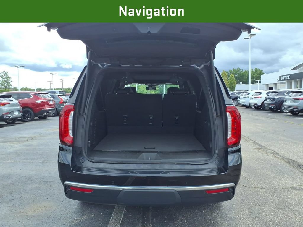 Certified 2023 GMC Yukon XL SLT w/ SLT Premium Package AWD/4WD image 15