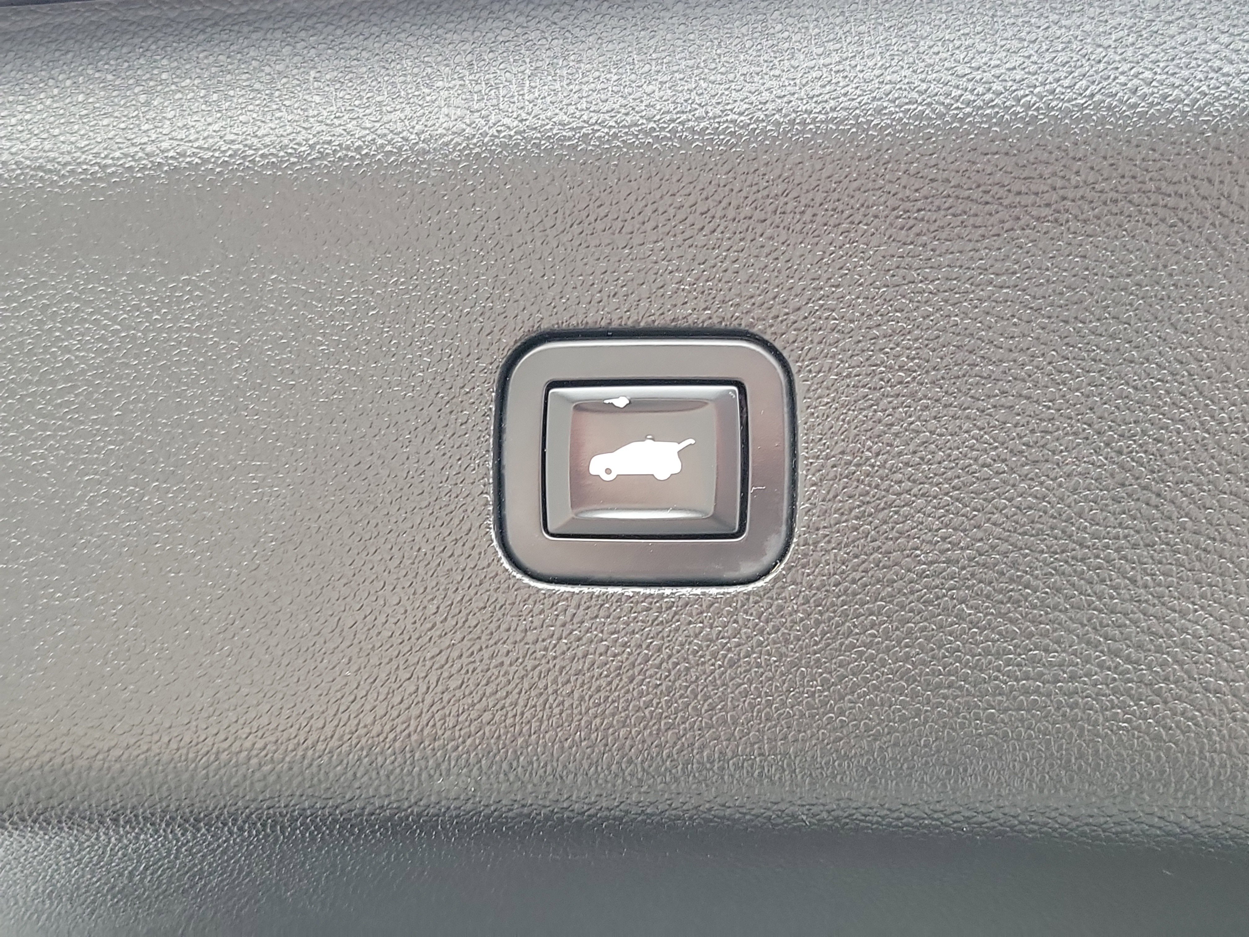 Used 2018 Buick Enclave Premium image 20