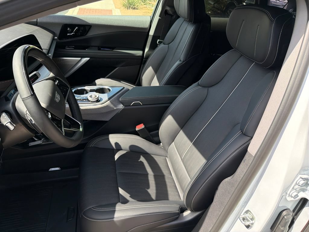 New 2027 Cadillac Optiq Premium Sport w/ LPO, ONYX Package AWD/4WD image 24