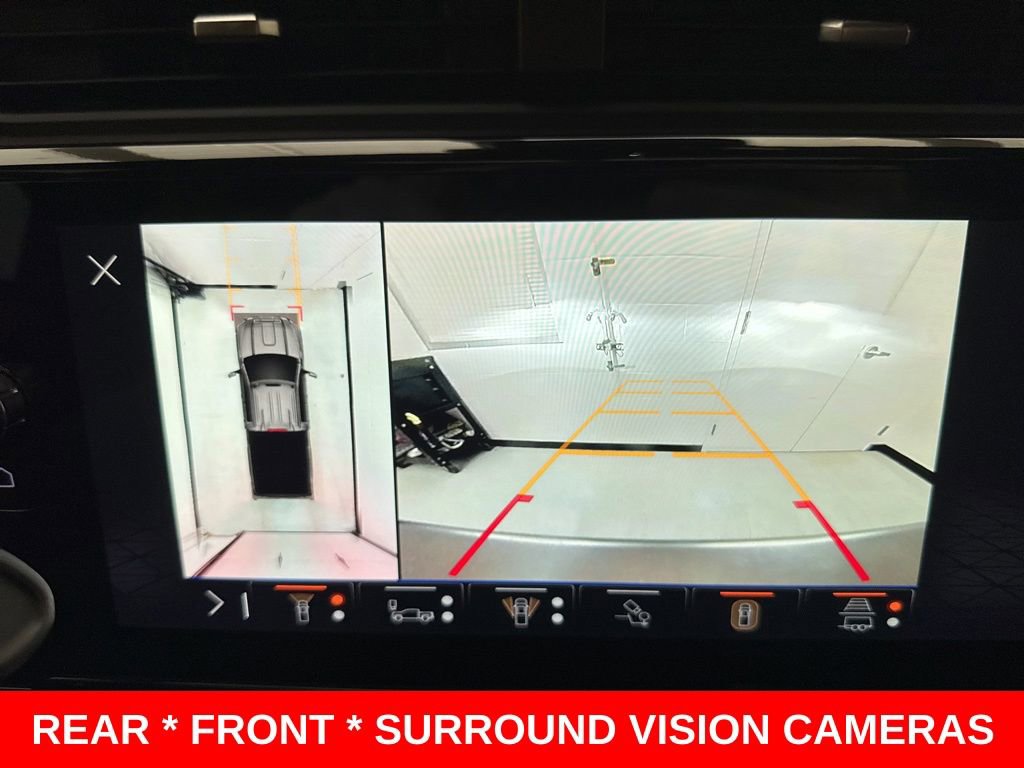 Used 2024 GMC Sierra 2500 AT4X image 3